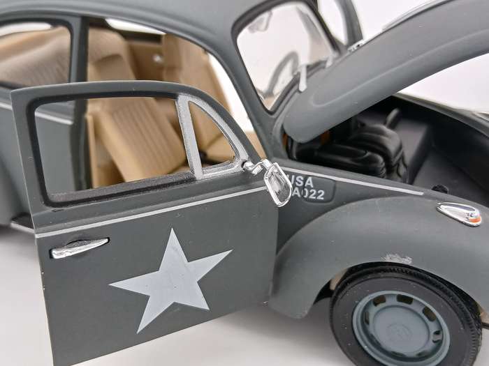 Welly Volkswagen VW Beetle Military  1/24