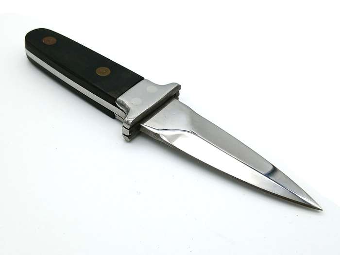 Boot knife fixed double edged blade
