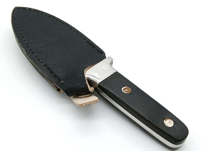 Boot knife fixed double edged blade