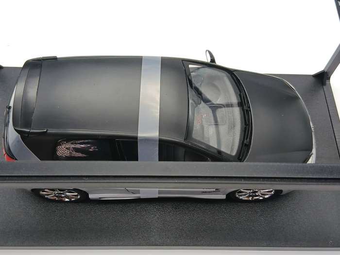 Norev Volkswagen VW Golf GTi MkV Caractere 1/18 2005 GTI Mag Edition
