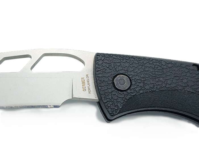 Gerber E-Z Out Skeleton Folding Knife - Plain Edge