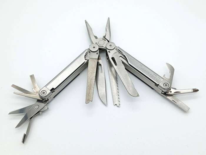 Leatherman Wave 1st Gen with original leather pouch and box (0500 Date Stamp) Kodak Logo
