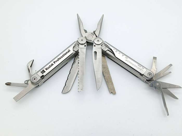 Leatherman Wave 1st Gen with original leather pouch and box (0500 Date Stamp) Kodak Logo