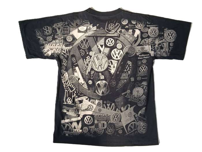 Volkswagen VW T-shirt Large by RockEagle