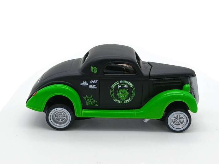 Maisto All Stars 1936 Ford Coupe Gasser Head Hunters Speed Shop 1/64