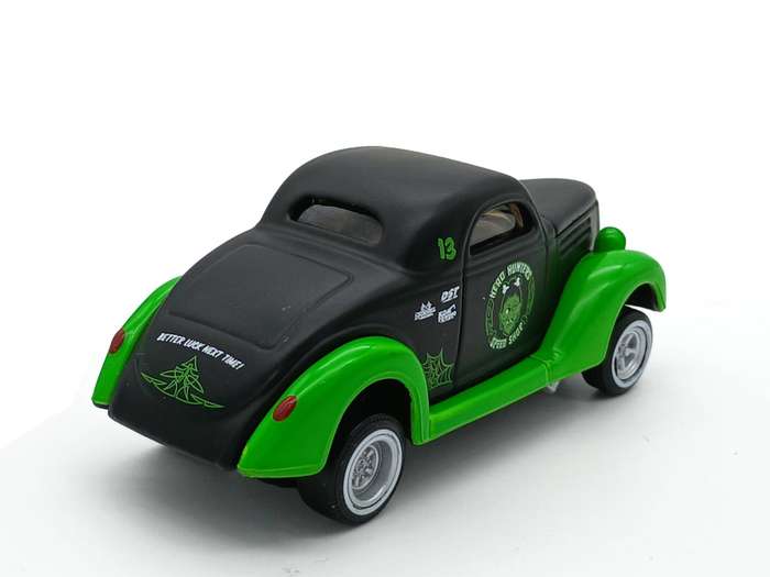 Maisto All Stars 1936 Ford Coupe Gasser Head Hunters Speed Shop 1/64
