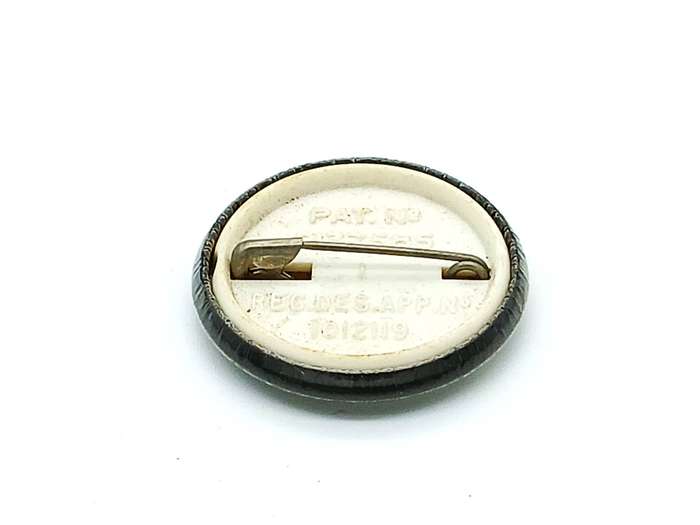 Vintage Volkswagen VW Pin Badge