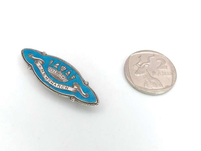 WWI blue enamel badge brooch (sterling silver)