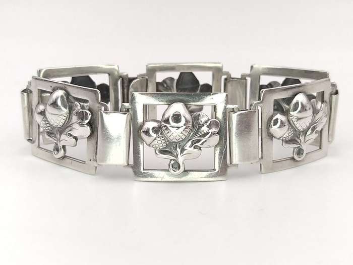 Sterling silver Scandinavian style oak leaf panel bracelet