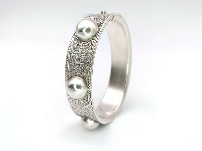 Sterling silver Victorian style cuff bangle