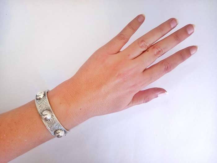 Sterling silver Victorian style cuff bangle