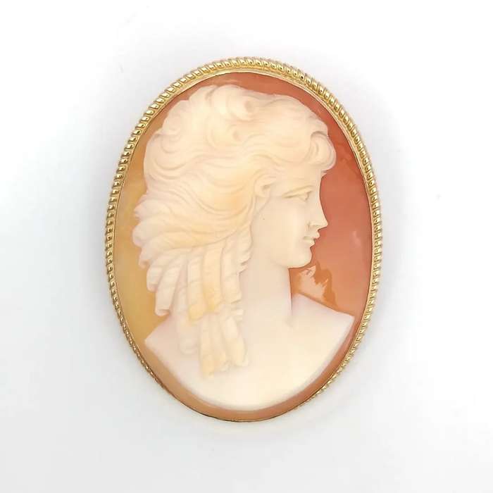 9ct gold cased Italian cameo