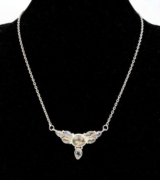 Sterling silver & moonstone necklace