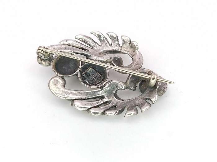 1940s style Candida sterling silver brooch
