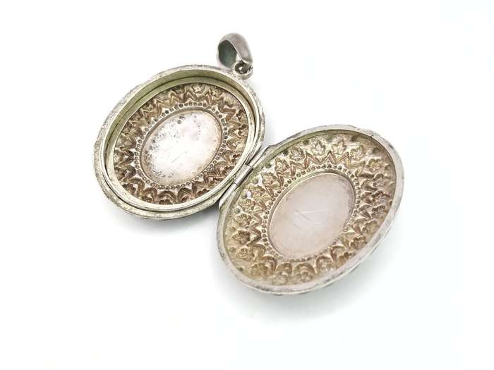 Antique sterling silver engraved rose photo locket