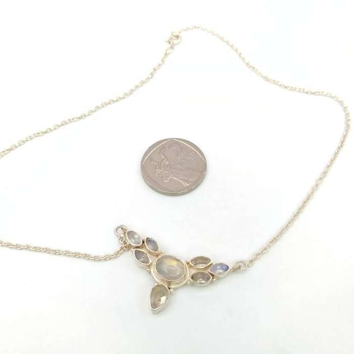 Vintage sterling silver & moonstone necklace