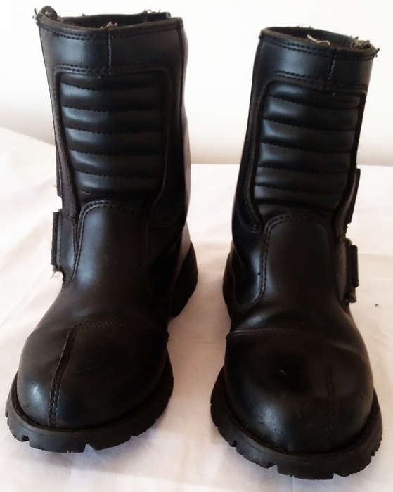 Vixen motorcycle leather boots - women size 6
