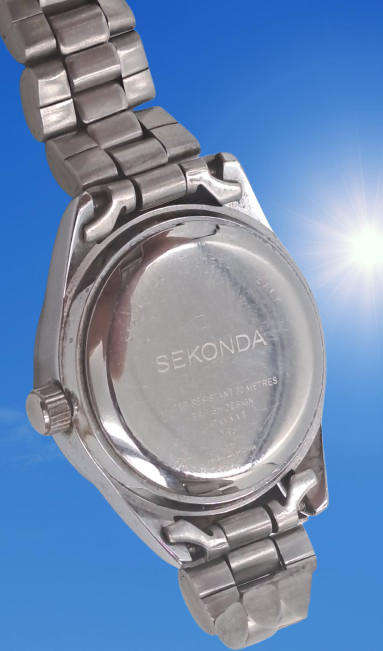 Pre-Owned Vintage SEKONDA Ladies Quartz Watch -working -SHORT strap Links missing
