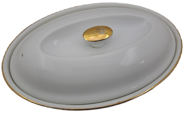 Vintage Royal Worcester Porcelain Gold Handle Casserole Baking Dish with lid shape 22 size 3(used)
