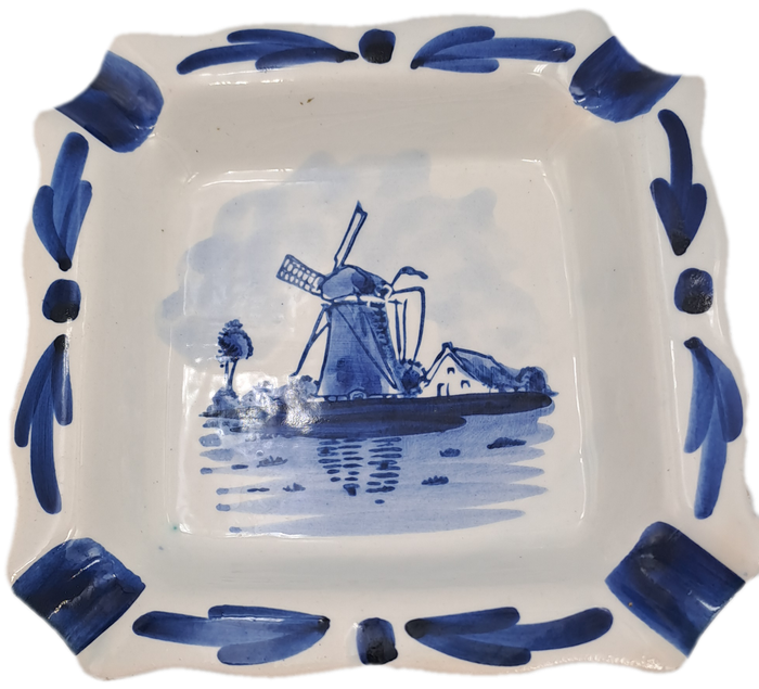 Vintage Delft Blauw Hand Painted Ashtray Made in Holland