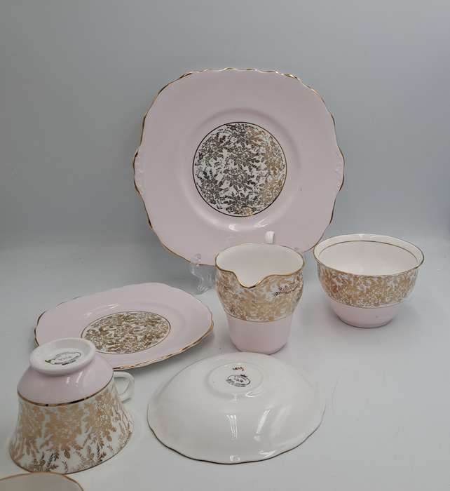 6pc Vintage Royal Vale Tea Set (Pink and Gold ) 1 Cake Plate 1 Trio creamer and sugar bowl -
