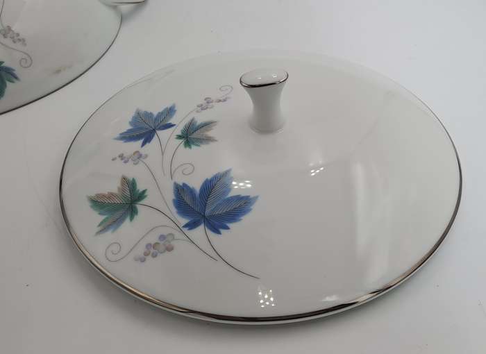 Rare!! 1950's Noritake "Vintage" 618 Royal Ceramic's -Tureen with Lid  Made in JAPAN