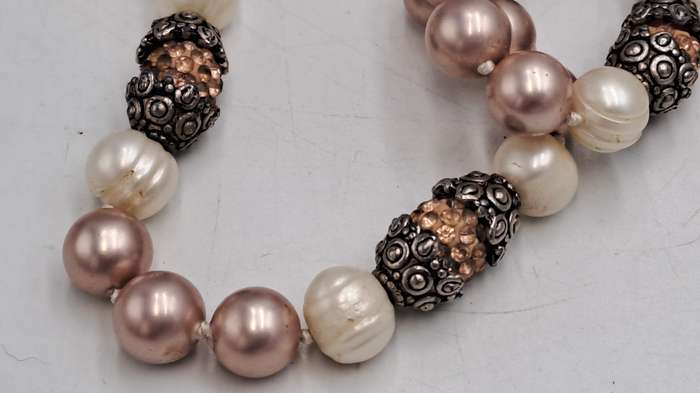 Antique /Vintage Necklace 105cm with Genuine Pearls and Metal and Glass Links.