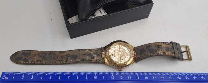 Pre-Owned -Ladies Guess Quartz watch- Boxed - Working -Japan Movement
