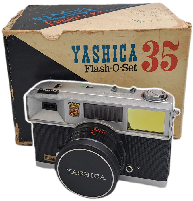 1961 Vintage Yashica Flash-O-Set 35mm Camera with Coupled View Range Finder -Leather Case and Box