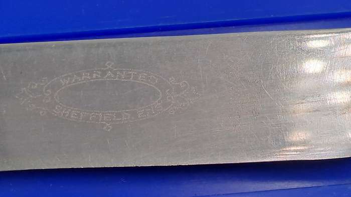 6 Antique / Vintage Butter Knifes Warrented Sheffield -England 21cm