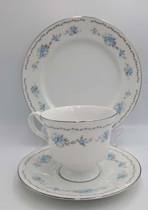 Vintage Nagoya Fine Bone China Trio `BLUE ROSE` Japan (9 available)