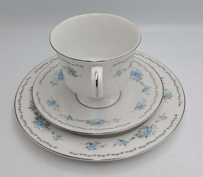 Vintage Nagoya Fine Bone China Trio `BLUE ROSE` Japan (9 available)