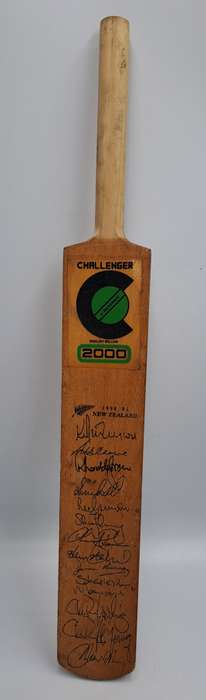 Miniture Challenger Signed Cricket Bat 1994/1995 N.Z Team-Clive Rice signed the back
