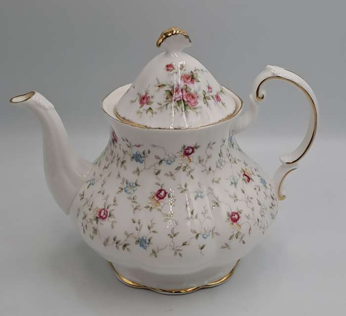 Vintage Paragon "First Choice" Tea Pot- Stoke-on-Trent-By Appointment to The Queen
