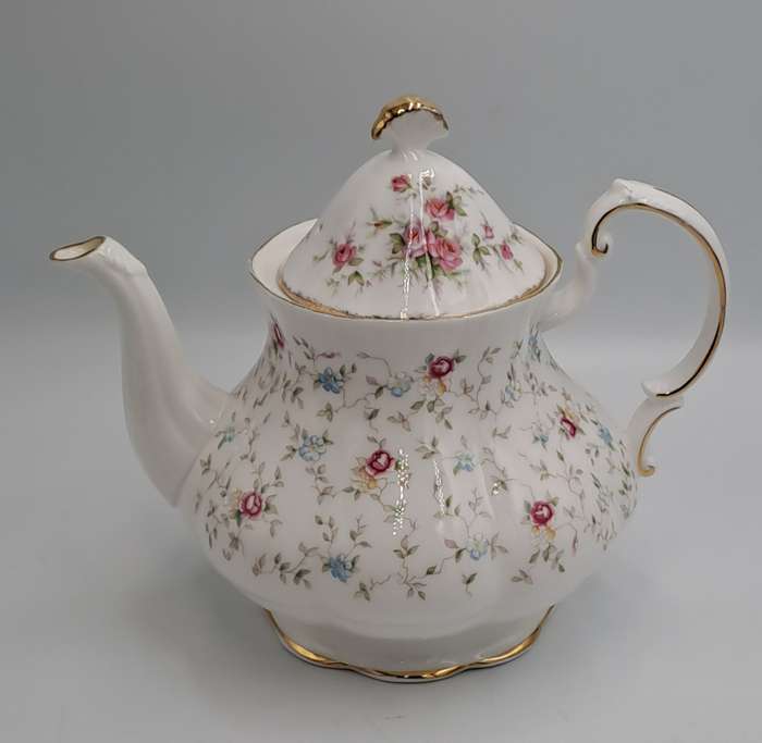 Vintage Paragon "First Choice" Tea Pot- Stoke-on-Trent-By Appointment to The Queen