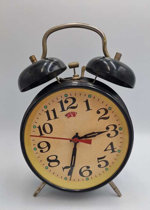 Vintage Alarm Clock -W0RKING- 17cm High x 11xm x 5,5cm