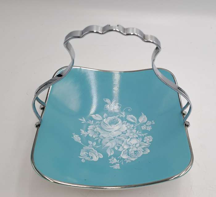 Vintage 1960's Midwinter Stylecraft Bon Bon Dish Staffordshire England. 13,5cm x 15cm x 15cm