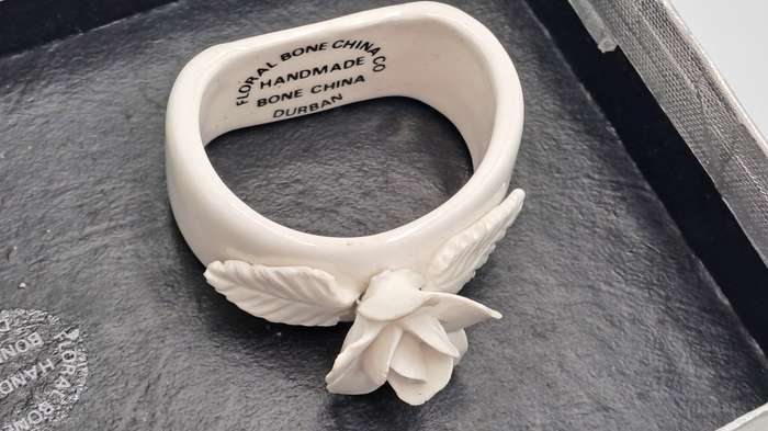 6 Handmade Floral Bone China Co.  Servette Rings Durban - Boxed