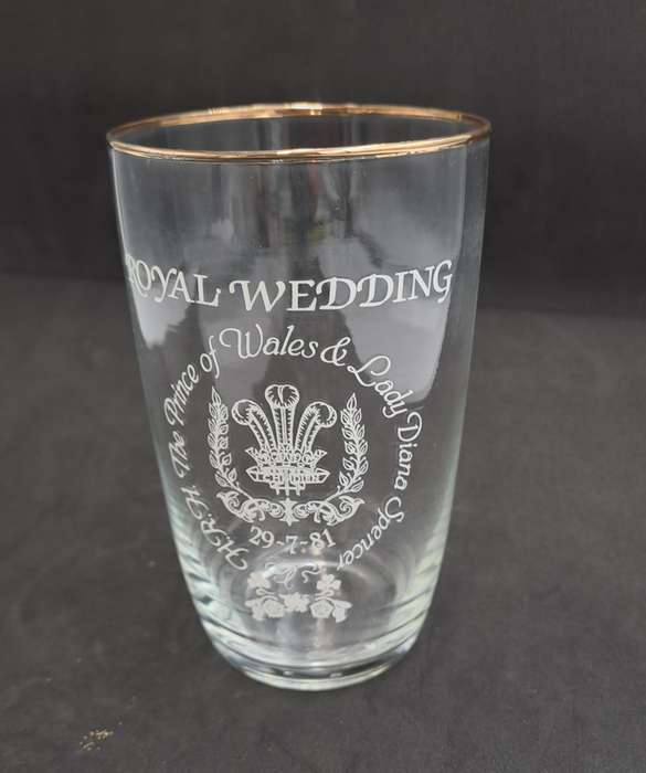 29-07-1981 Royal Wedding Charles and Diana commemorative Glass 120x72mm