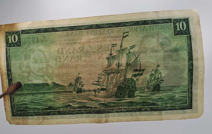 1975-1976 Ten Rand Note -T.W. de Jongh, Watermark van Riebeeck-English-Afrikaans -C/415 477333