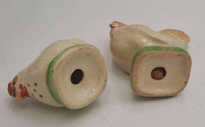 Vintage 1940's Occupied Japan Rooster and Hen Salt and Pepper Shaker set