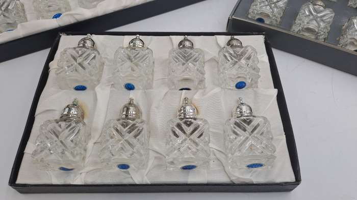 22 pc Glass Salt and Pepper Shakers -Made in Japan -Boxed -USED SEE CONDITION