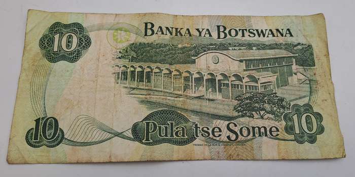 1982  Botswana 10 Pula Circulated Bank Note