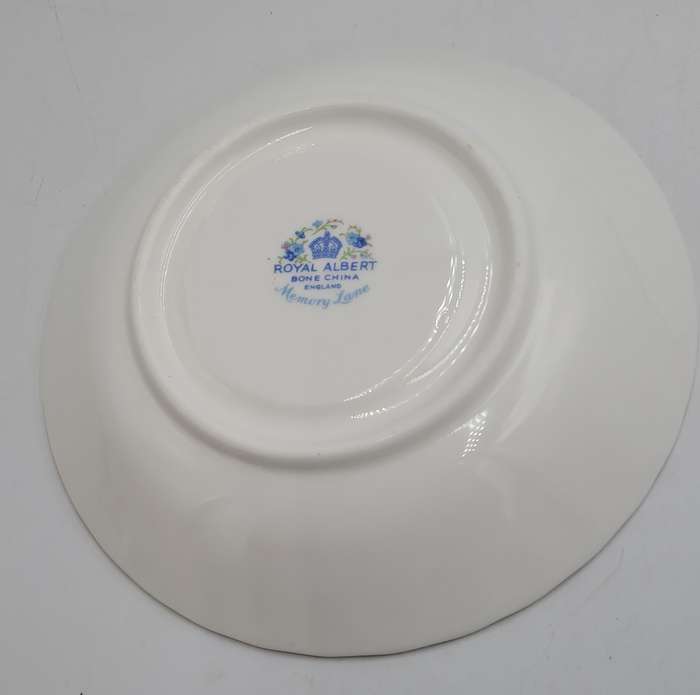Replacement Vintage Royal Albert `Winsome` Bone China Saucer-England
