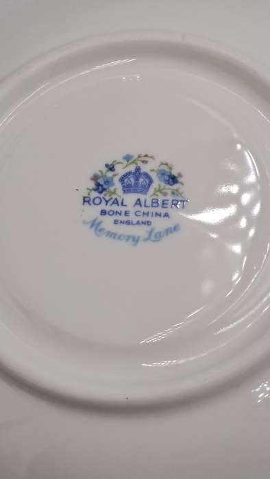 Replacement Vintage Royal Albert `Winsome` Bone China Saucer-England