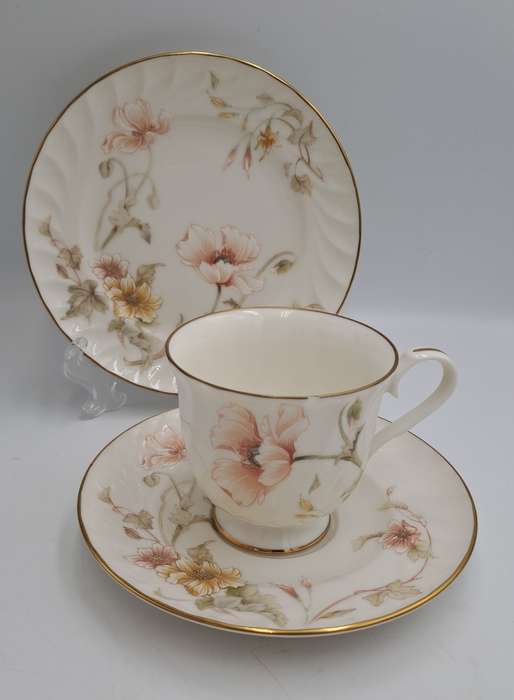 Vintage Gorham TRELLIS Fine China Tea Trio 24kt Gold Hand Banded Japan-Mint -CUP CHIPPED