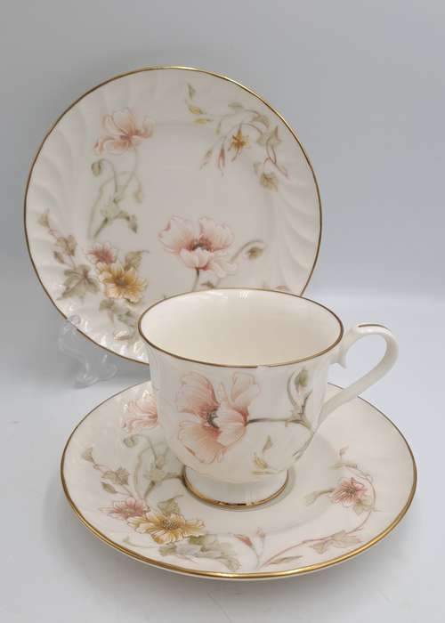 Vintage Gorham TRELLIS Fine China Tea Trio 24kt Gold Hand Banded Japan-Mint -CUP CHIPPED