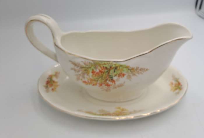 Vintage GRINDLEY Creampetal Gravy Boat with Saucer