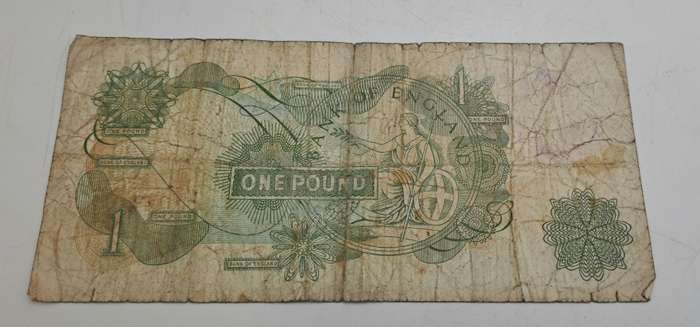1960's 1 Pound - Elizabeth II Series C Bank Note