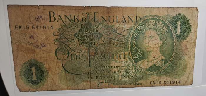 1960's 1 Pound - Elizabeth II Series C Bank Note